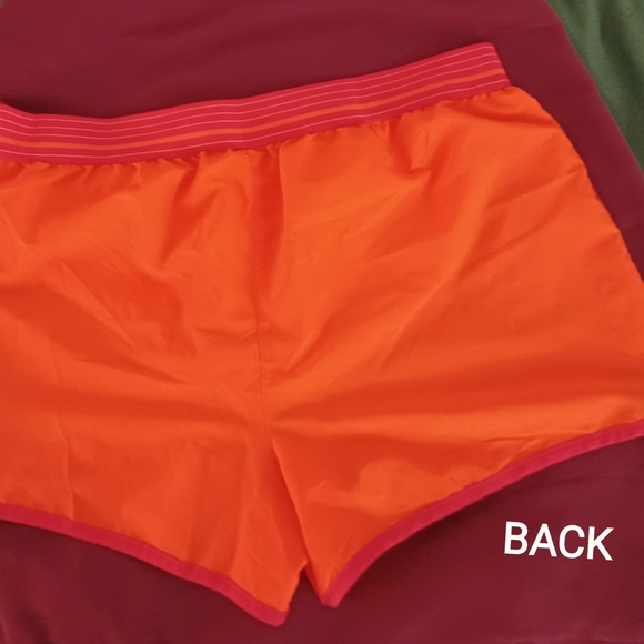 Under Armour Shorts - Picture 2 of 6